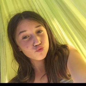 Meet your Posher, Julie anne